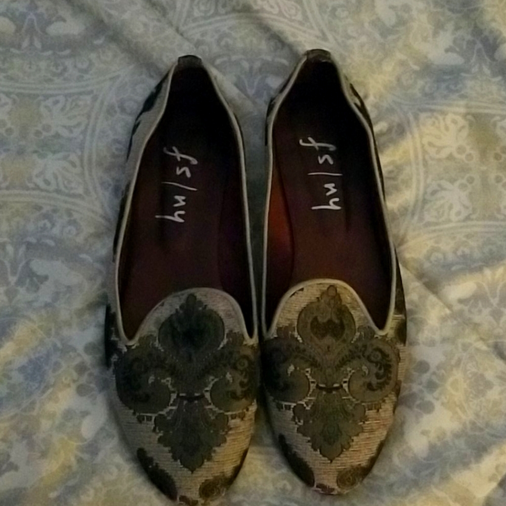 French Sole FS/NY Fleur De Lis Loafer Flats